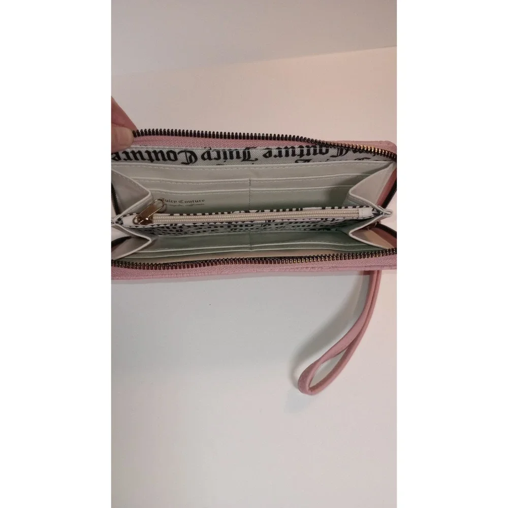 Juicy Couture Dusty Rose Pink Wristlet Wallet Gold Hardware Zip Around Logo